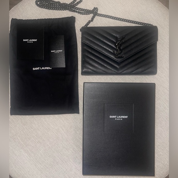 Yves Saint Laurent Black Leather - Picture 8 of 15
